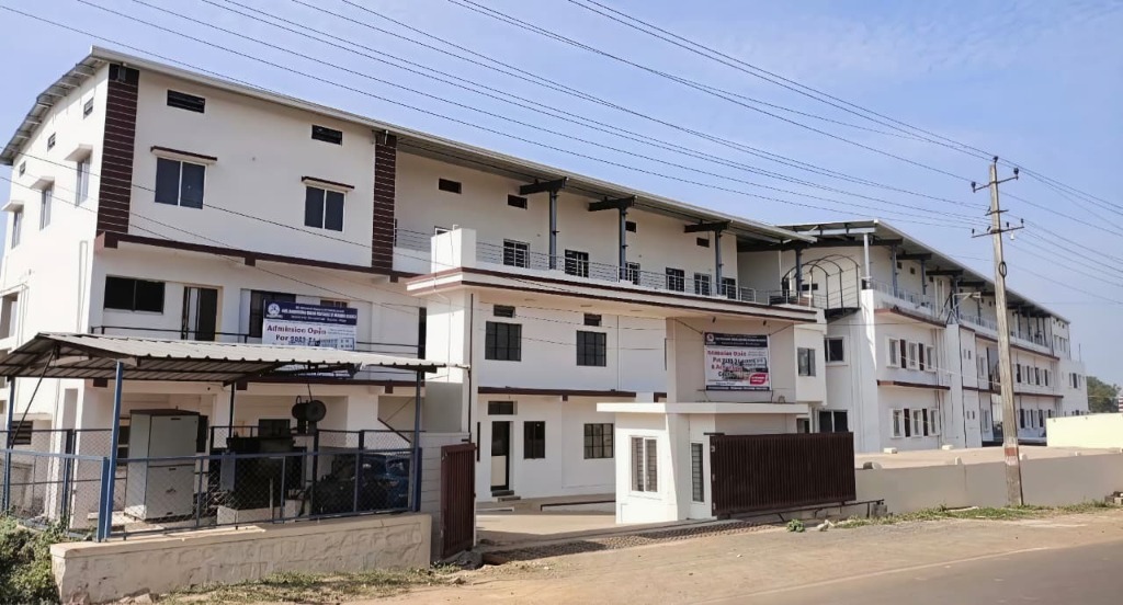 Smt. Shakuntala Gadigi Institute of Nursing - Kittur Branch Campus Building